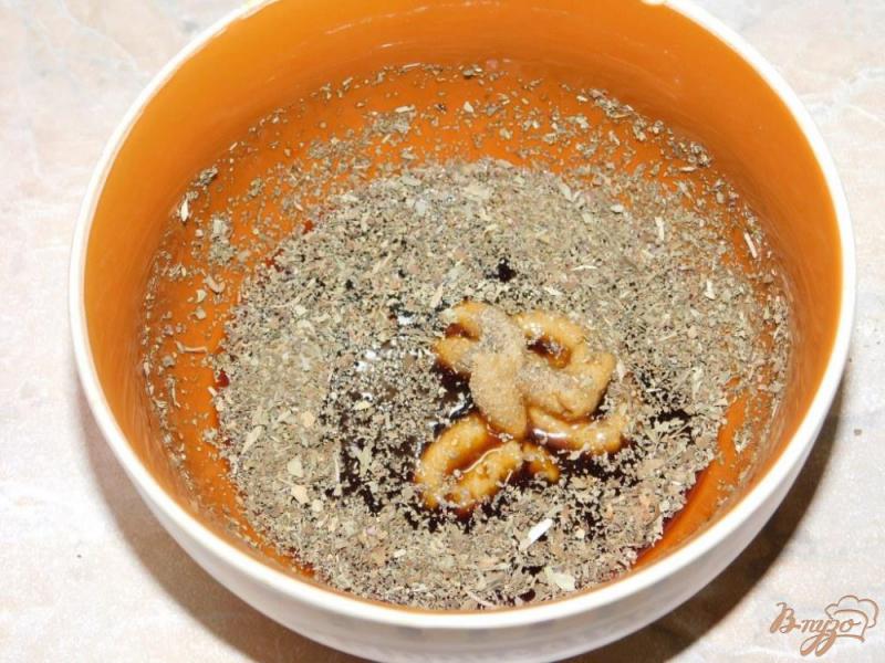 Фото приготовление рецепта: Крылышки в  маринаде из соевого соуса шаг №2
