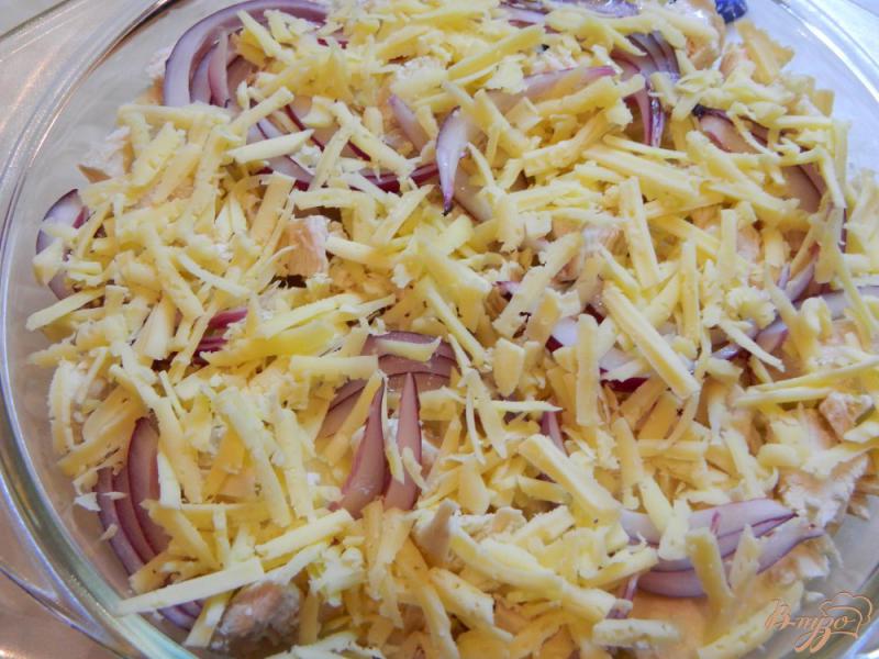 Фото приготовление рецепта: Запеканка из картофельного пюре, куриного филе и моцареллы шаг №5
