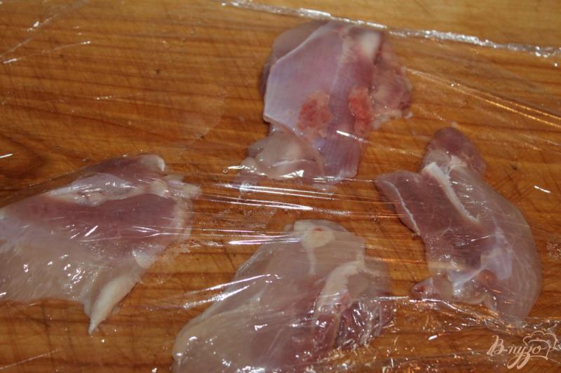 Фото приготовление рецепта: Мини отбивные из курицы с паприкой шаг №2