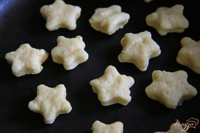 Фото приготовление рецепта: Белковые пышки-малышки на сковороде шаг №5