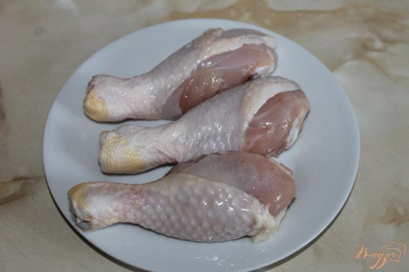 Фото приготовление рецепта: Куриные голени с чесноком и твердым сыром шаг №1