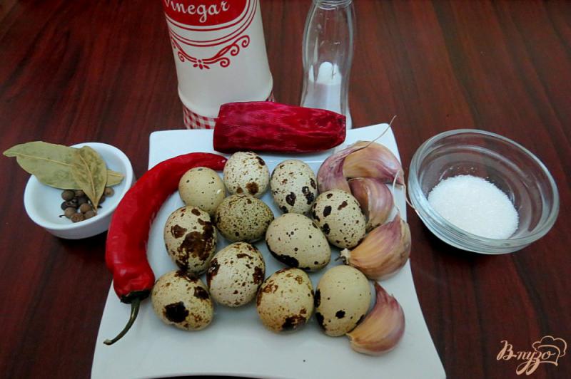 Фото приготовление рецепта: Перепелиные яйца маринованные шаг №1