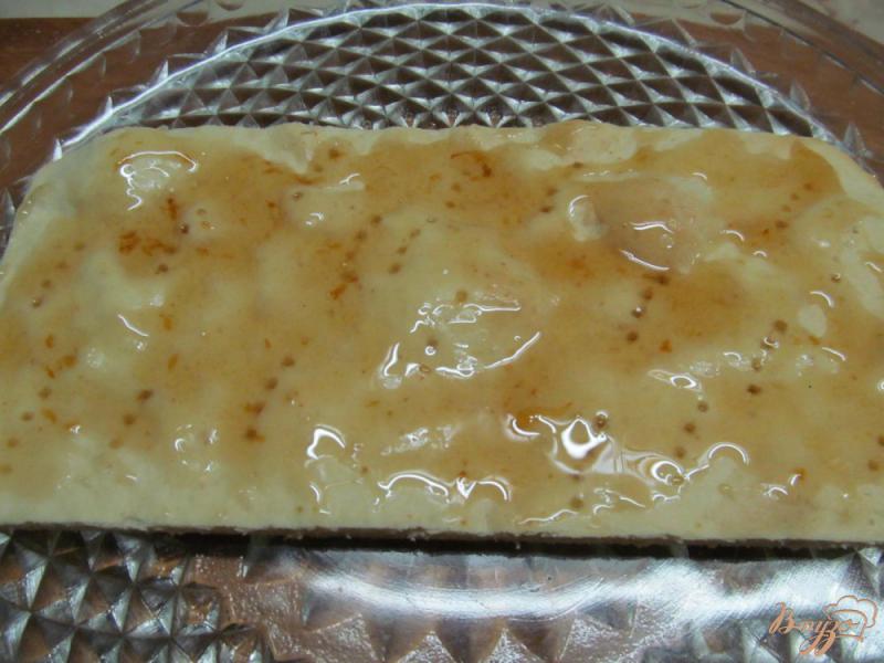Фото приготовление рецепта: Слоеный пирог с творожной начинкой шаг №11