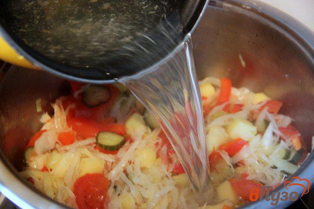 Фото приготовление рецепта: «Слоеный» овощной суп шаг №7