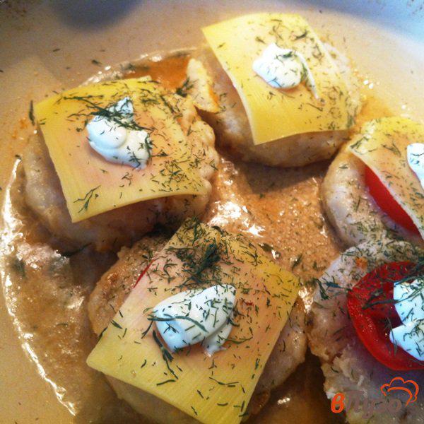 Фото приготовление рецепта: Запеченное филе хека с сыром шаг №6