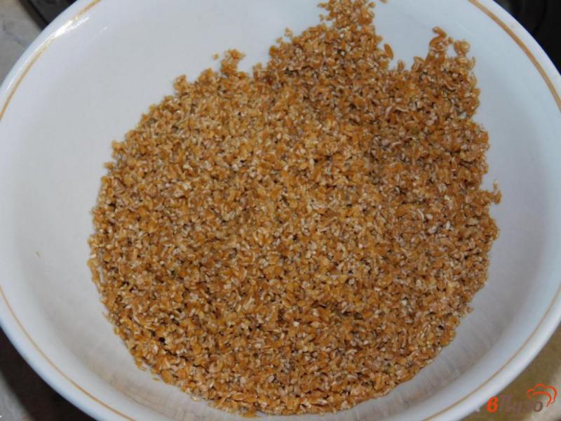 Фото приготовление рецепта: Пшеничная каша на молоке шаг №2