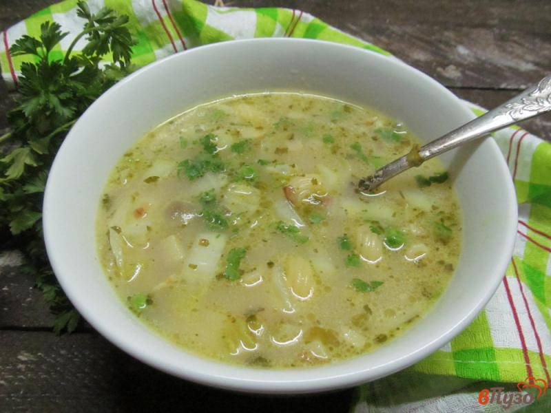 Фото приготовление рецепта: Картофельный суп с макаронами и горошком шаг №6