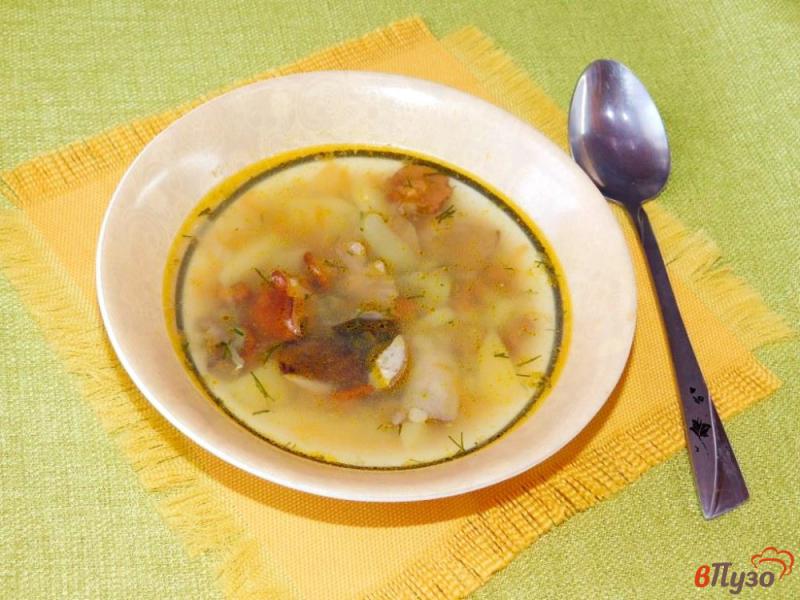 Фото приготовление рецепта: Суп из лесных грибов с чечевицей шаг №6