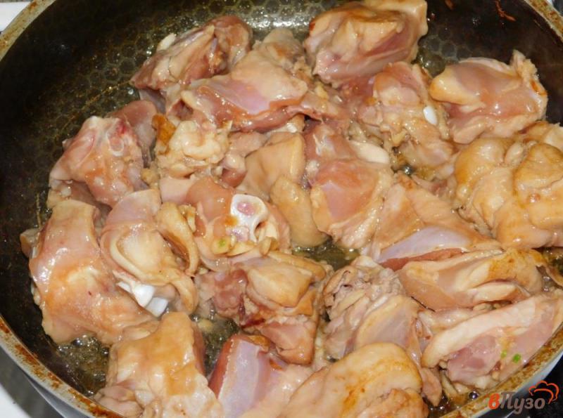 Фото приготовление рецепта: Курица с рисом в мультиварке шаг №2