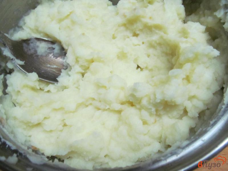 Фото приготовление рецепта: Запеканка картофельная с фрикадельками шаг №2