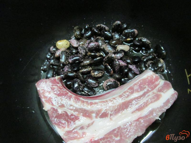 Фото приготовление рецепта: Тушеная свинина с фасолью в мультиварке шаг №1