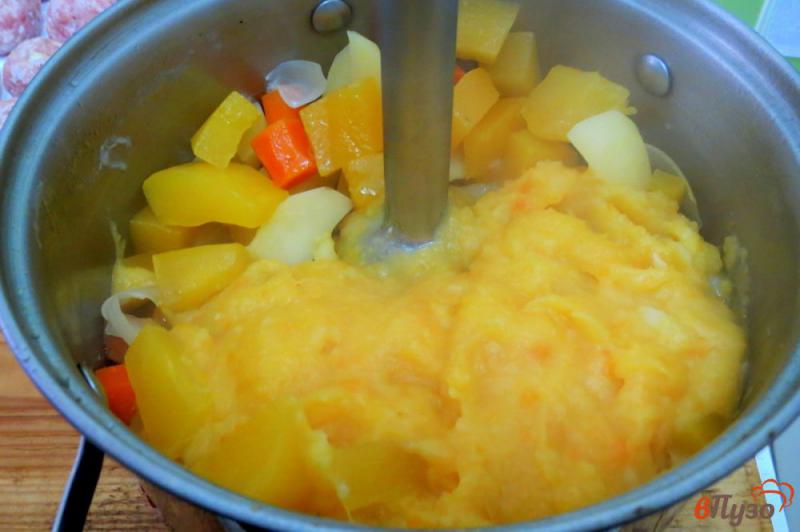 Фото приготовление рецепта: Тыквенно - картофельный суп пюре шаг №10