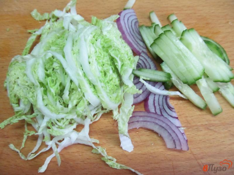 Фото приготовление рецепта: Салат из печени на лепешке шаг №1