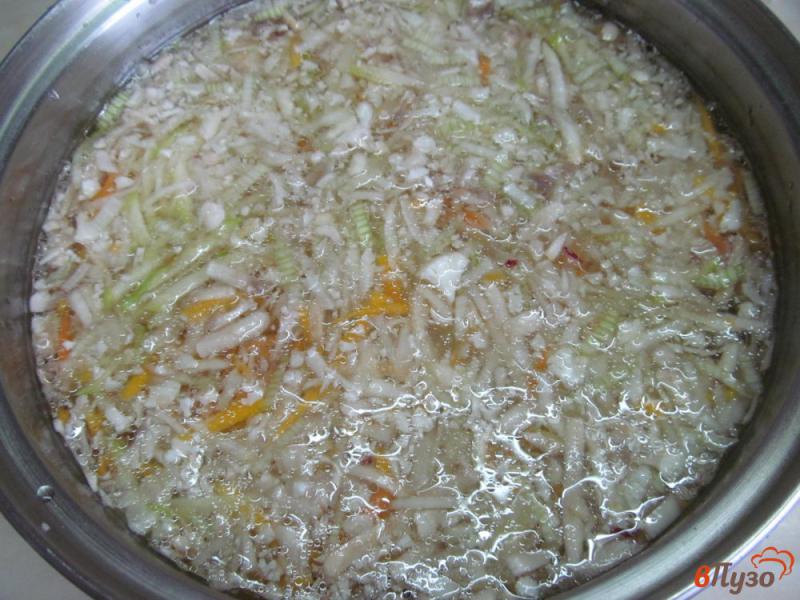 Фото приготовление рецепта: Овощной суп на утином бульоне шаг №3