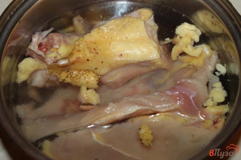 Фото приготовление рецепта: Куриный суп с кус- кусом шаг №1