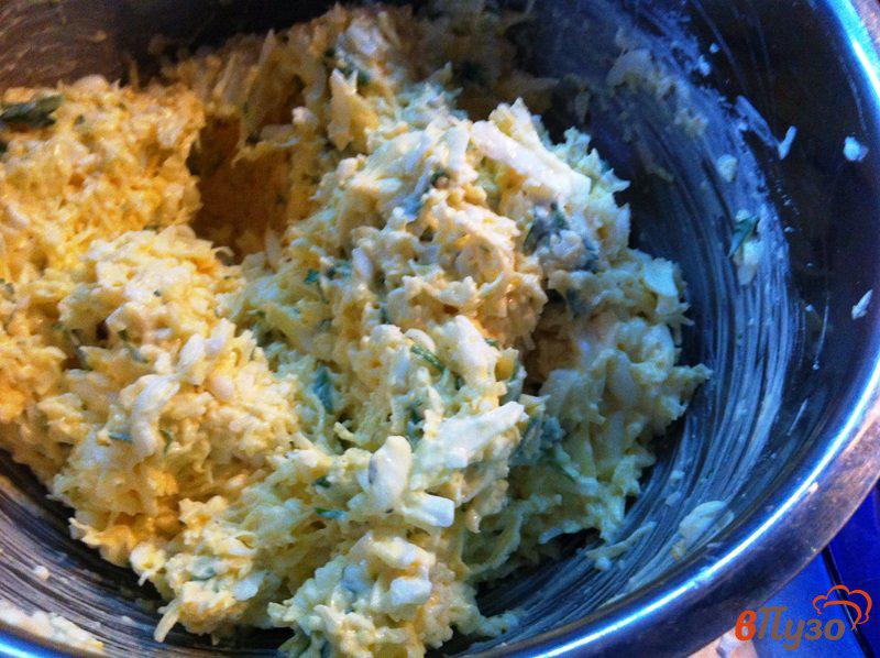 Фото приготовление рецепта: Сырный салат шаг №5