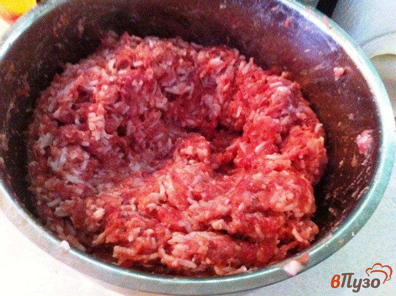 Фото приготовление рецепта: Болгарский перец фаршированный мясом шаг №4