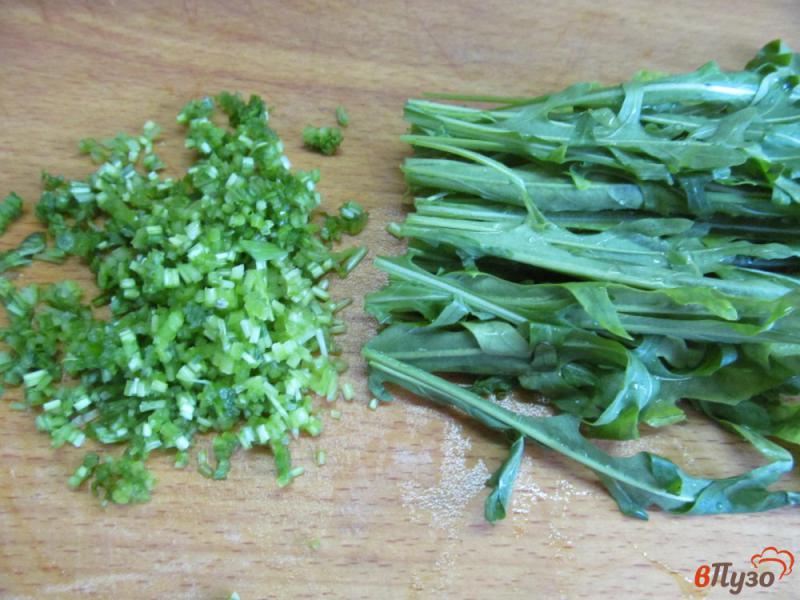 Фото приготовление рецепта: Салат из винограда и рукколы шаг №1