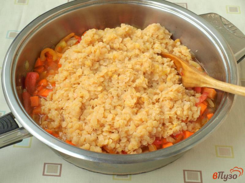 Фото приготовление рецепта: Тушёные овощи с красной чечевицей шаг №5