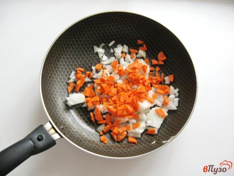 Фото приготовление рецепта: Тушеная капуста с морковью и свеклой шаг №2