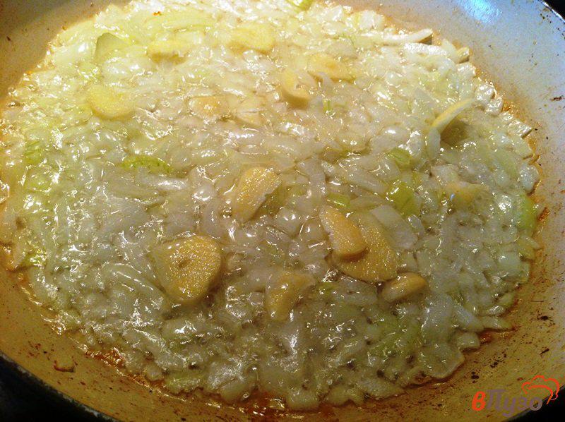 Фото приготовление рецепта: Гарнир из риса и овощей шаг №2