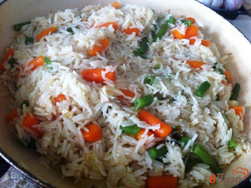 Фото приготовление рецепта: Гарнир из риса и овощей шаг №7