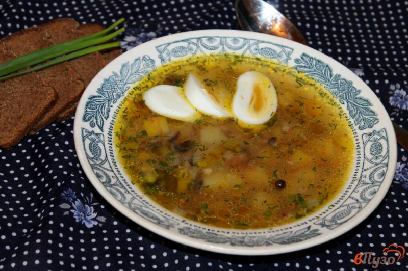 Фото приготовление рецепта: Гречневый суп с яйцом шаг №6