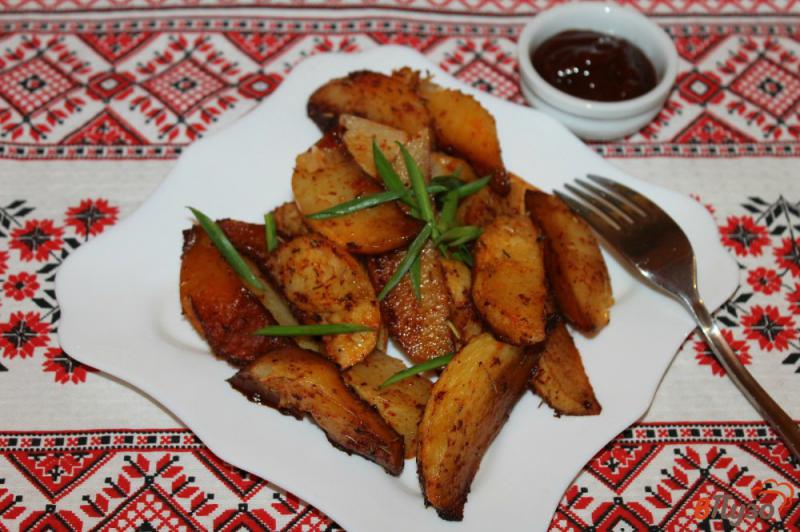 Фото приготовление рецепта: Картофель запеченный с копченой паприкой шаг №5