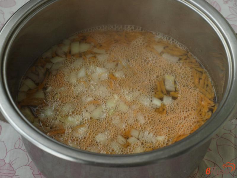 Фото приготовление рецепта: Гречневый суп с фрикадельками шаг №1