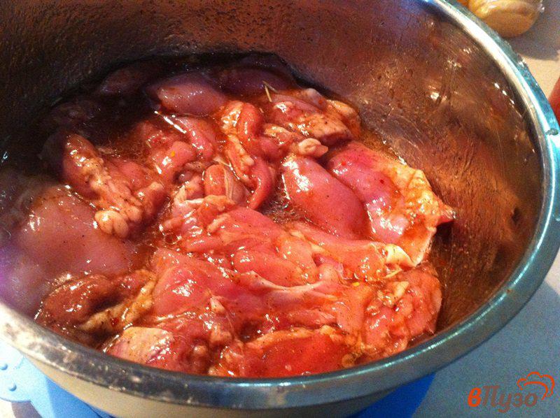 Фото приготовление рецепта: Куриное филе с аппетитной корочкой шаг №5
