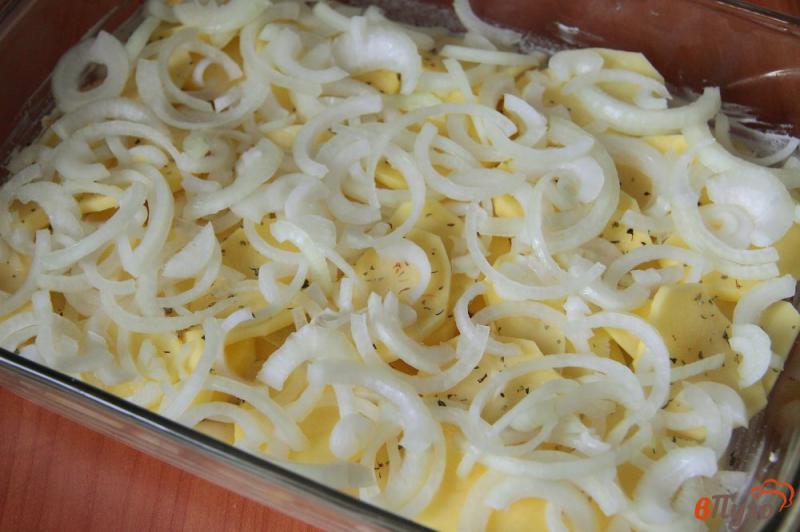 Фото приготовление рецепта: Картофель в духовке под сыром шаг №5