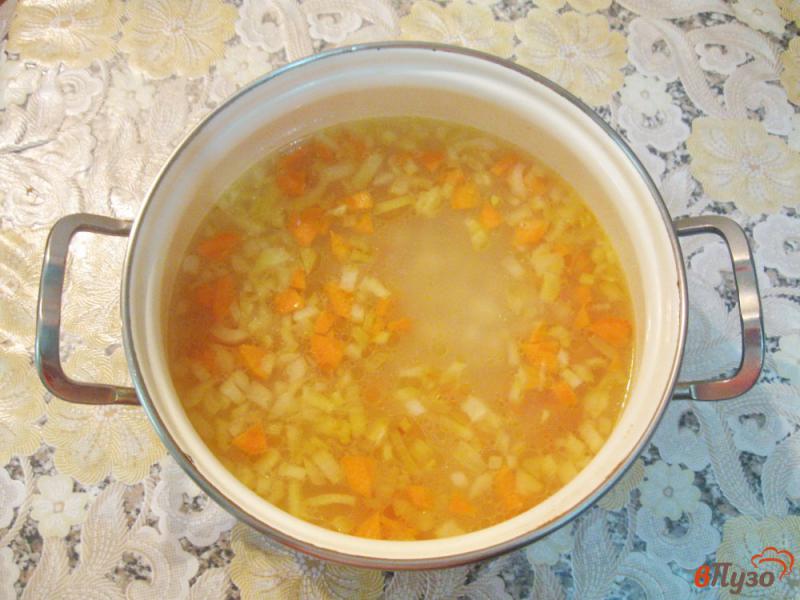 Фото приготовление рецепта: Фасолевый суп с клецками шаг №4