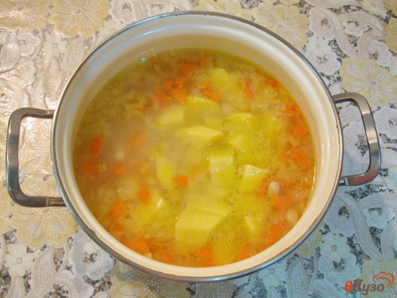 Фото приготовление рецепта: Фасолевый суп с клецками шаг №5