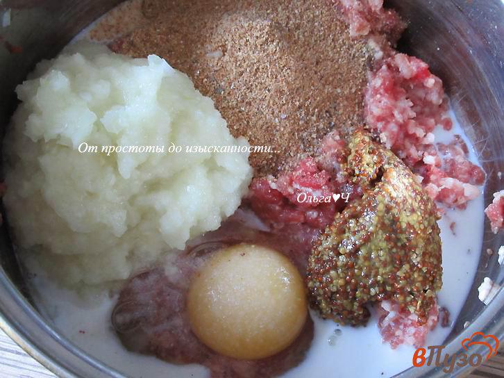 Фото приготовление рецепта: Мясные котлеты с чесноком и горчицей шаг №2