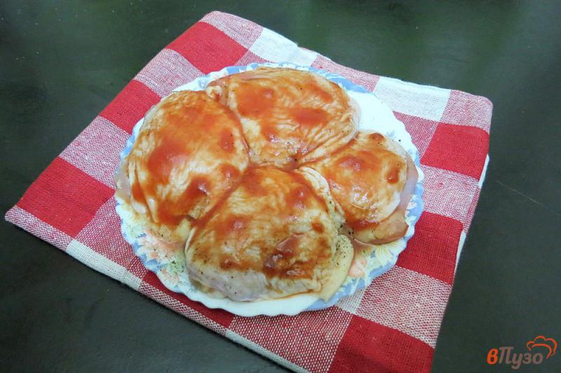 Фото приготовление рецепта: Куриные бёдра маринованные и запеченные с картофелем шаг №4