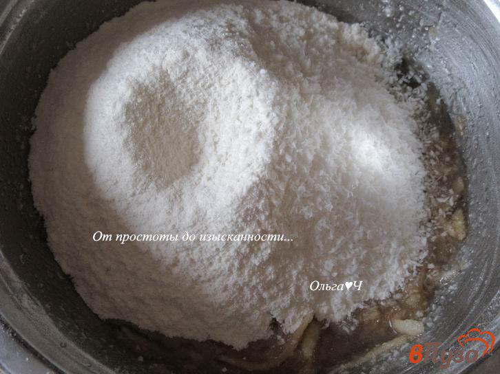 Фото приготовление рецепта: Яблочно-кокосовое печенье шаг №2