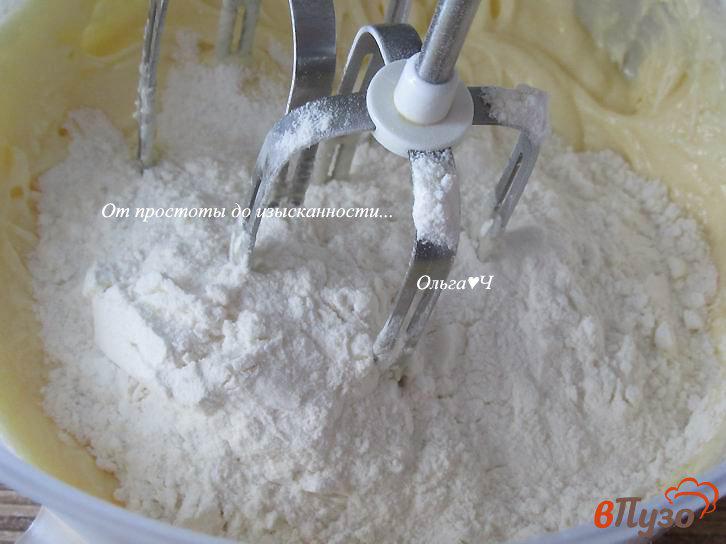 Фото приготовление рецепта: Апельсиновые кексы с рисовой мукой и цукатами шаг №2
