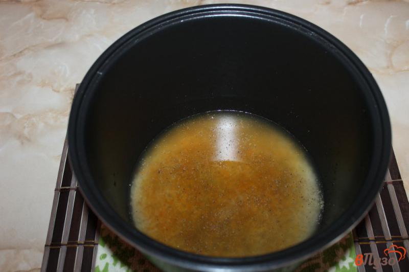 Фото приготовление рецепта: Рис с карри, чесноком и сливочным маслом шаг №3