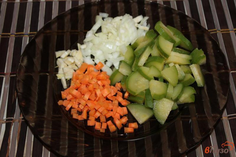 Фото приготовление рецепта: Макаронная запеканка с кабачком в сливочно - яичной заливке шаг №1