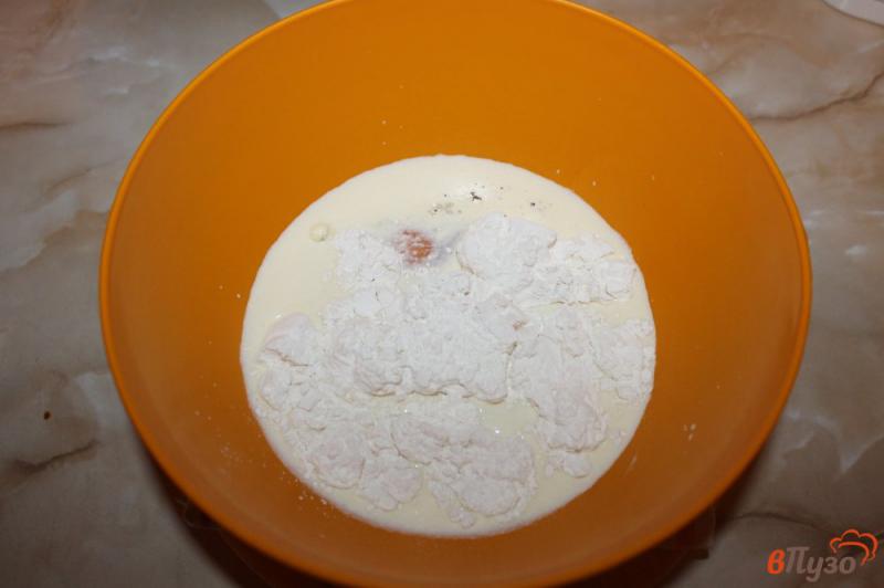 Фото приготовление рецепта: Блины с мясом и сыром запеченные в сметанном соусе шаг №1