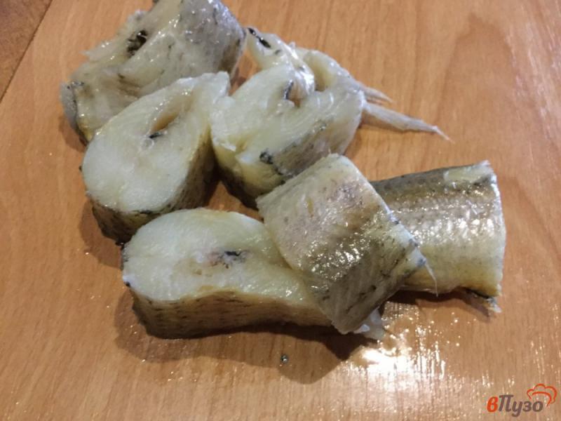 Фото приготовление рецепта: Морская рыба в сметане, запеченая в мультиварке шаг №1