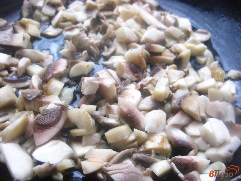 Фото приготовление рецепта: Голубцы с пшеном и грибами шаг №5
