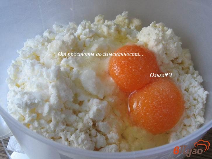 Фото приготовление рецепта: Творожная запеканка с капустой, кабачком и яйцом шаг №3