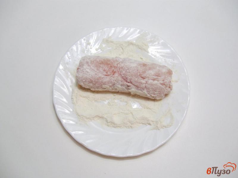 Фото приготовление рецепта: Куриная грудка с сыром и ветчиной шаг №5