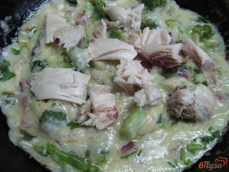 Фото приготовление рецепта: Запеканка из курицы с брокколи шаг №6