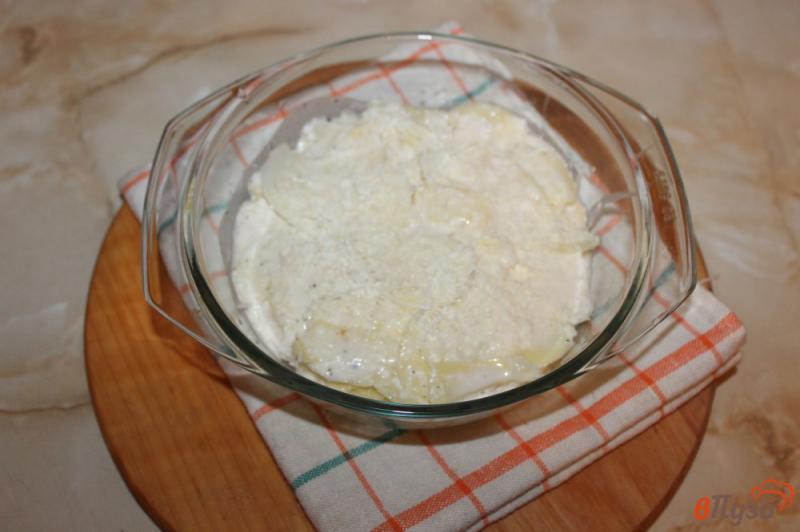 Фото приготовление рецепта: Картофель с пармезаном в сливочном соусе шаг №6