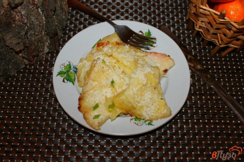 Фото приготовление рецепта: Картофель с пармезаном в сливочном соусе шаг №7
