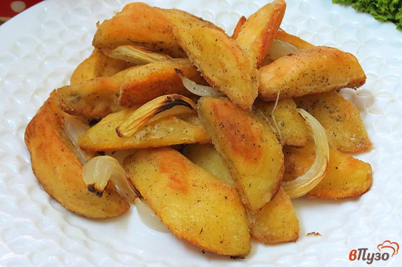 Фото приготовление рецепта: Отварной картофель запеченный в духовке шаг №7