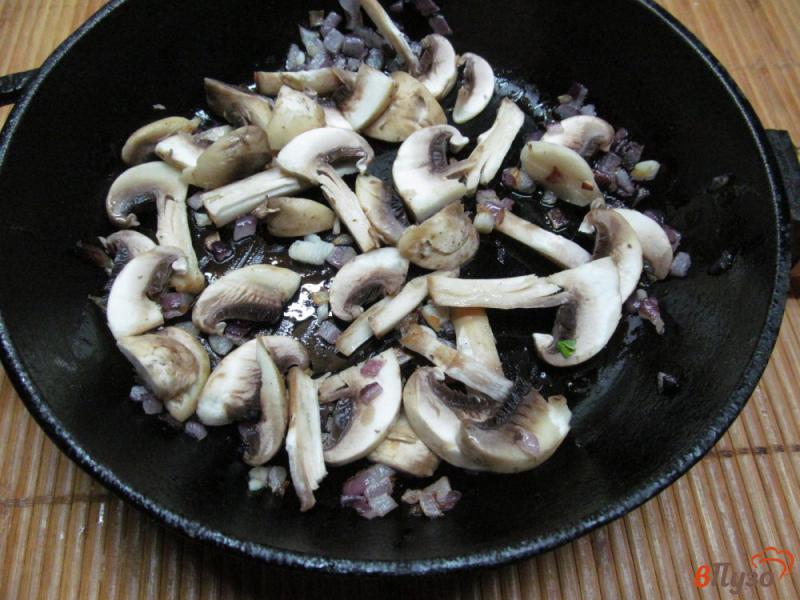 Фото приготовление рецепта: Филе говядины с грибным суфле шаг №2