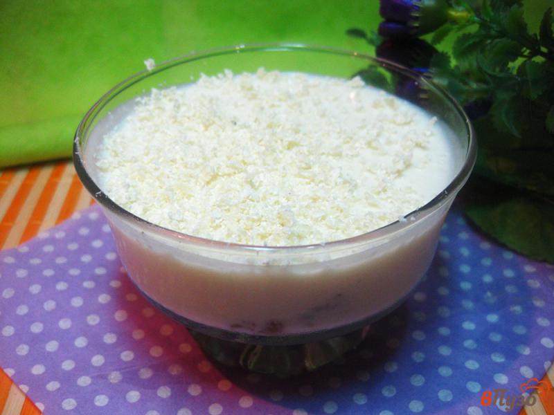Фото приготовление рецепта: Творожный десерт с белым шоколадом шаг №6